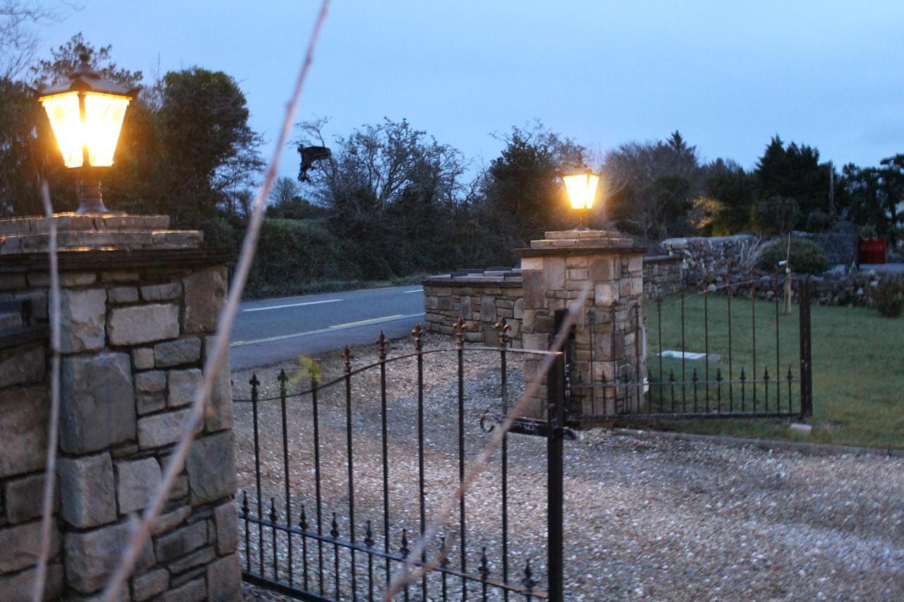 Riverbend Lodge B & B Oughterard Exteriör bild